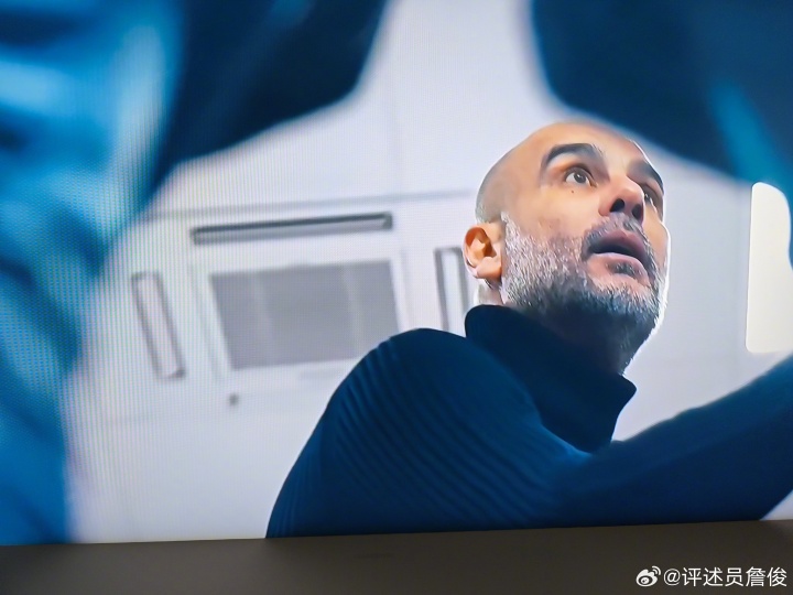 詹俊晒观看瓜帅纪录片片段：向一代宗师学习！