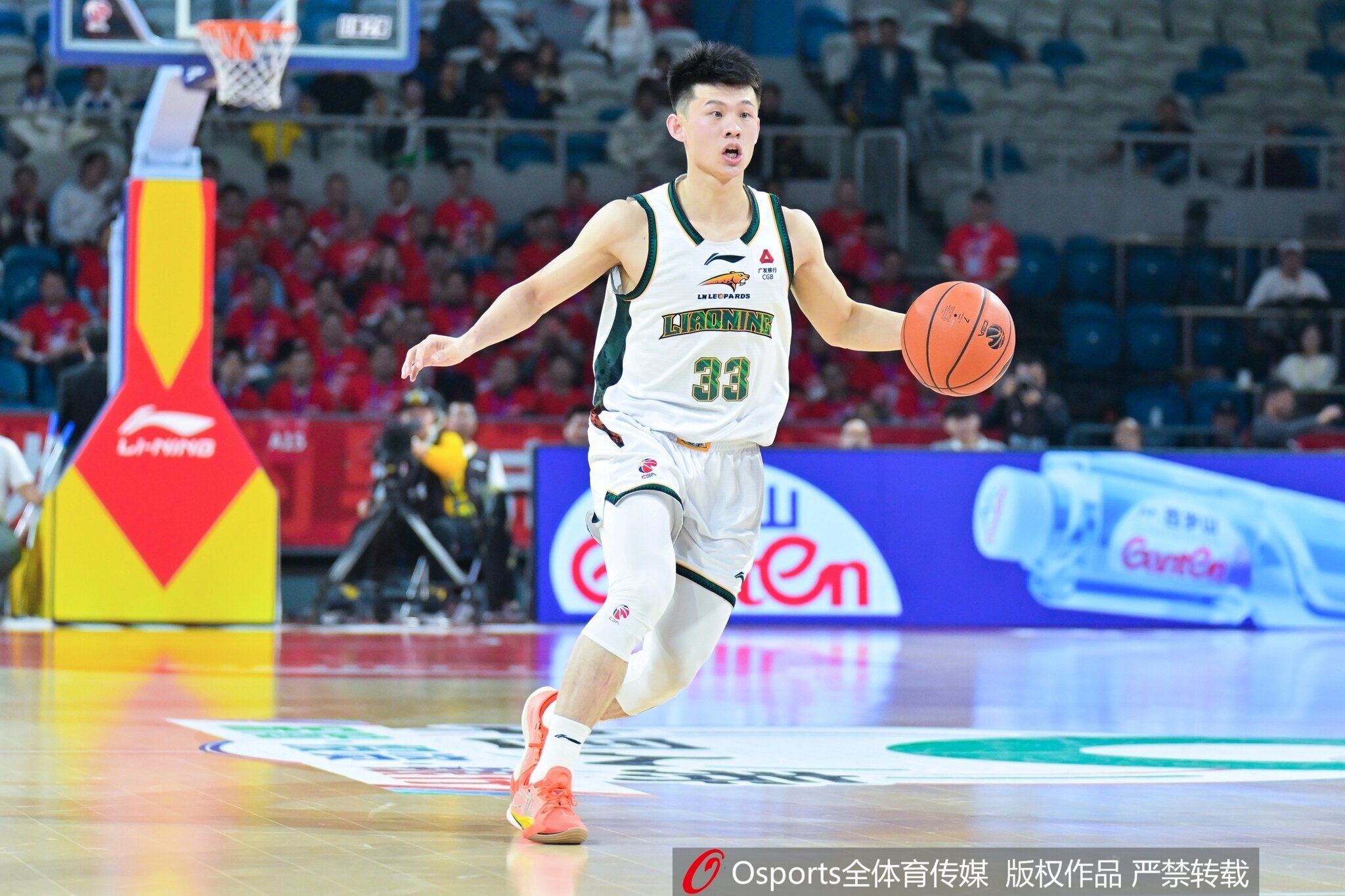 媒体人:王岚嵚会先和同曦解约再让山东认领 为此签了超过5份文件 媒体人:王岚嵚会先和同曦解约再让山东认领 为此签了超过5份文件