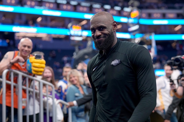 前NBA球员:巴克利是我兄弟 但不能用夺冠衡量詹姆斯打得好坏 前NBA球员:巴克利是我兄弟 但不能用夺冠衡量詹姆斯打得好坏
